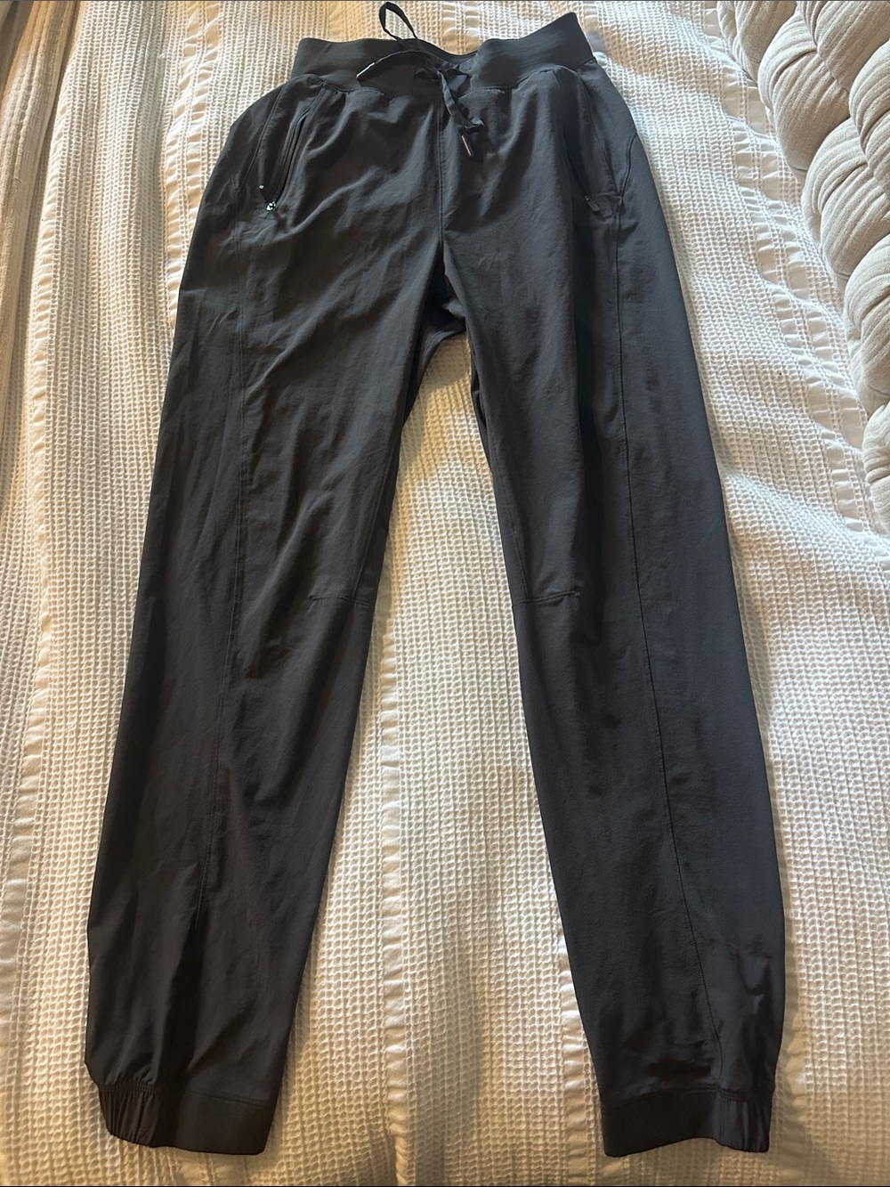 Women’s Lululemon Jogger Pants with Drawstring Waist